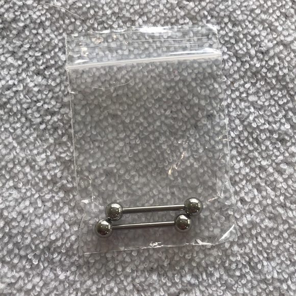 5 pair and two single nipple piercing jewelry - Picture 6 of 8